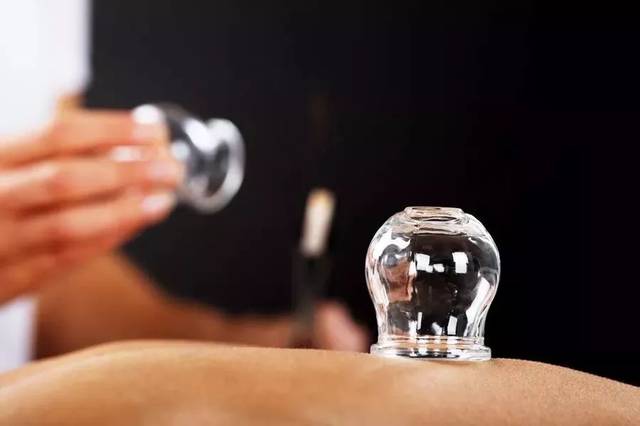 拔罐没“拔”对，坏处可不少!